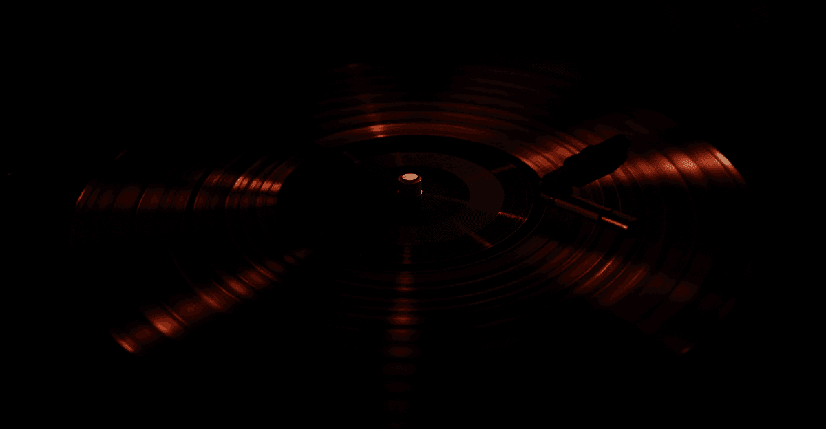 AI music discovery - RevolutionAI